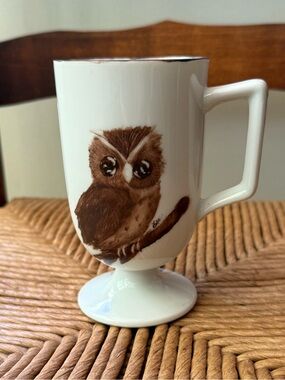 🦉 Adorable Vintage Hand Painted Owl Ceramic Mug - Brown and White - goblet style